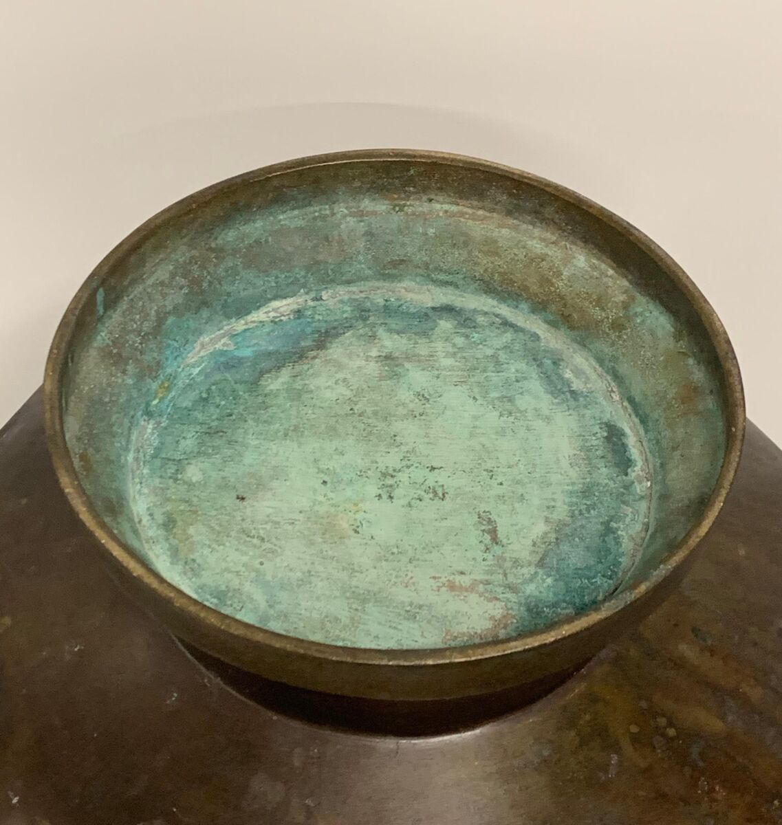 Japanese Meiji Period Large Bronze Vessel - Image 10