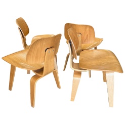 4 Herman Miller Eames DCW Dining Chairs Wood in Light Ash