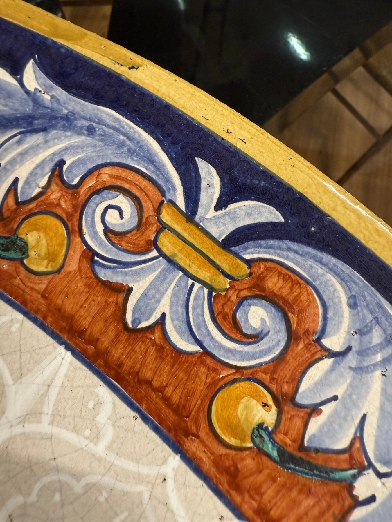 Massive Old Italian L’Antica Majolica Platter Romeo and Juliet - Image 12
