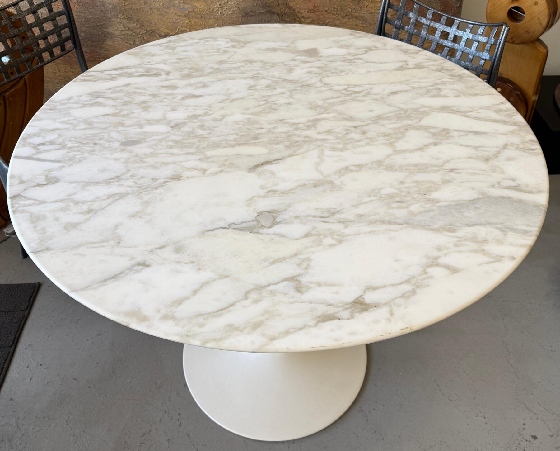 Early Production 42 inch Knoll Saarinen Tulip Top with Marble Top - Image 4