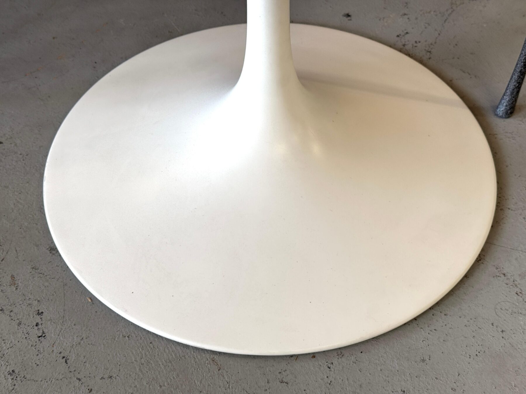 Early Production 42 inch Knoll Saarinen Tulip Top with Marble Top - Image 14