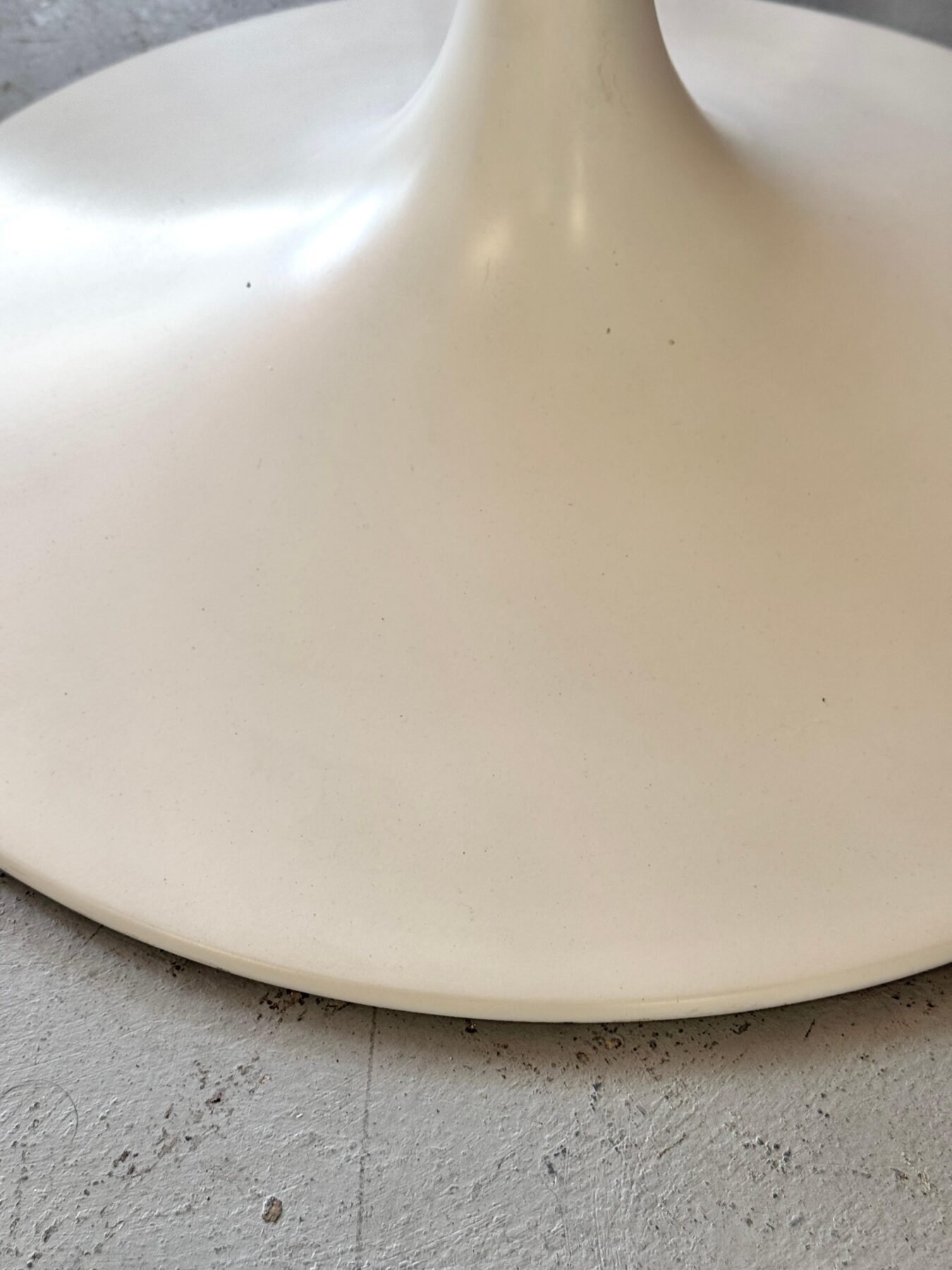 Early Production 42 inch Knoll Saarinen Tulip Top with Marble Top - Image 18