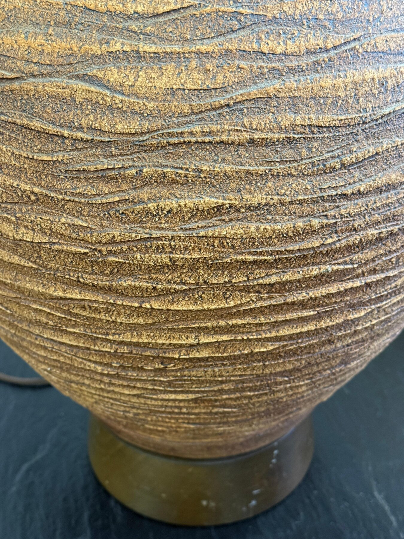 Bob Kenzie for Affiliated Craftsmen Large Labeled Pottery Lamp with Shade - Image 10