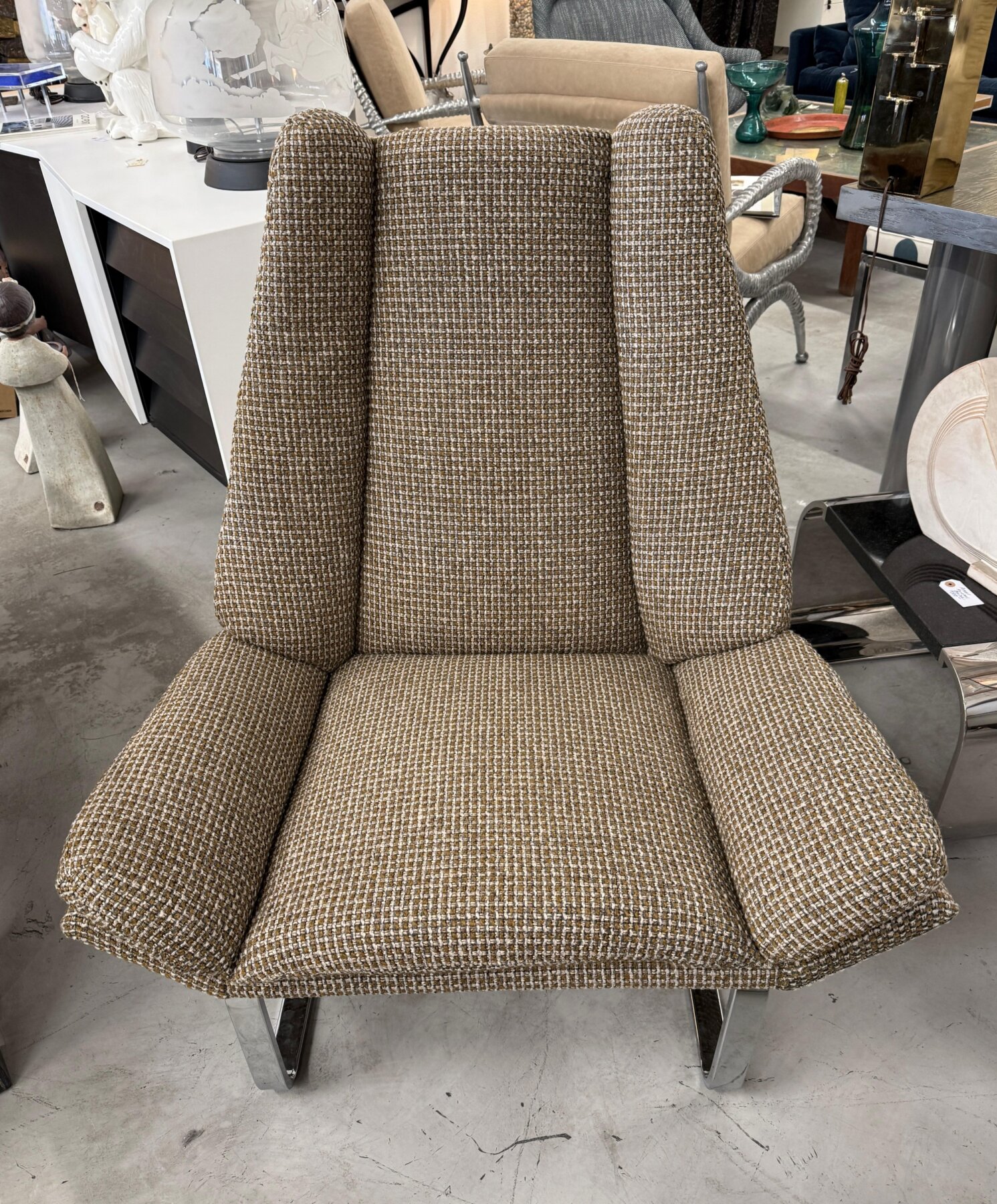Pair of Flat Bar Lounge Chairs Attributed to Milo Baughman Re-upholstered - Image 3
